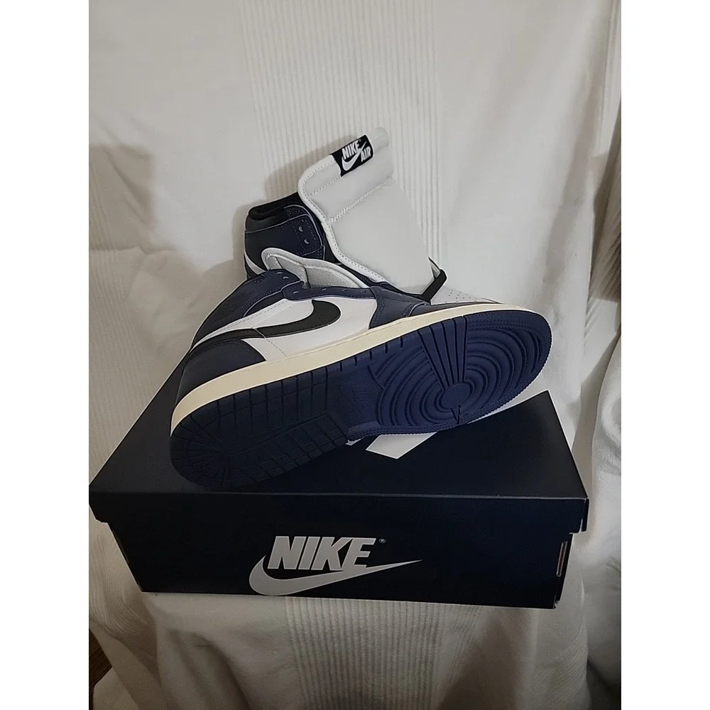 Air Jordon 1 Retro High OG GS Size 6.5 FD1437-401‎